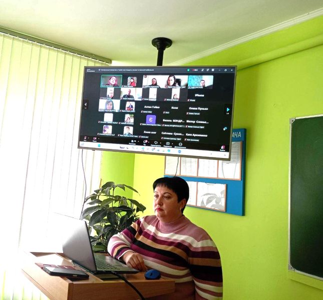 Сучасні виклики та інновації у свинарстві: участь студентів у фаховому вебінарі