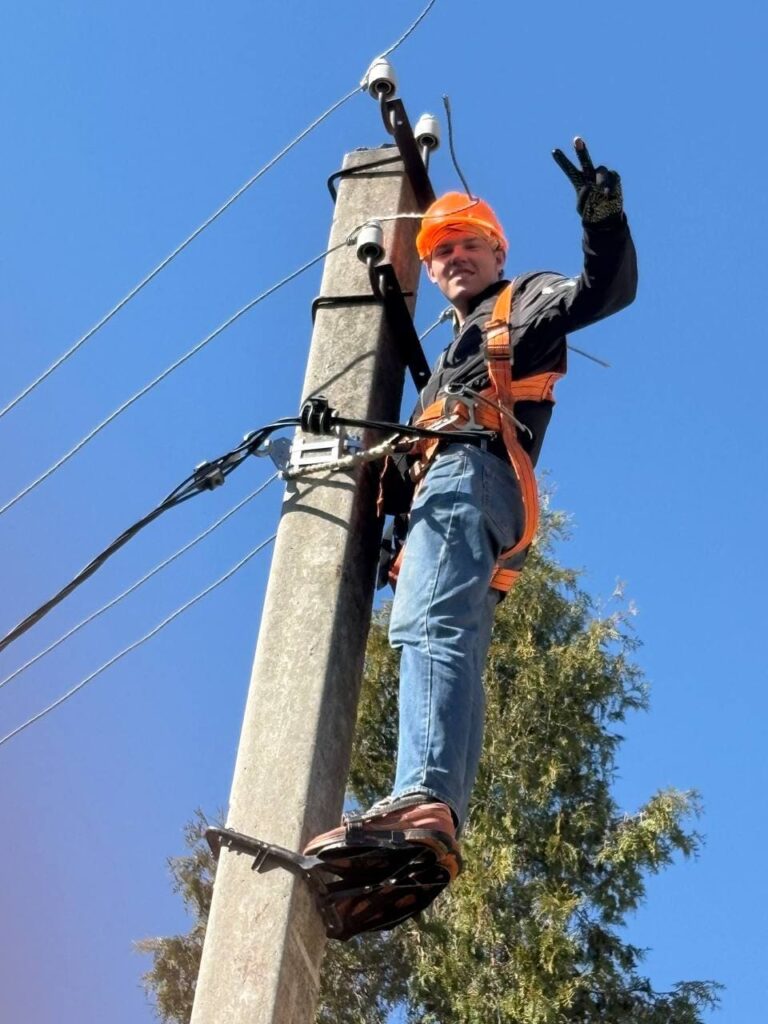 Від теорії до високої напруги