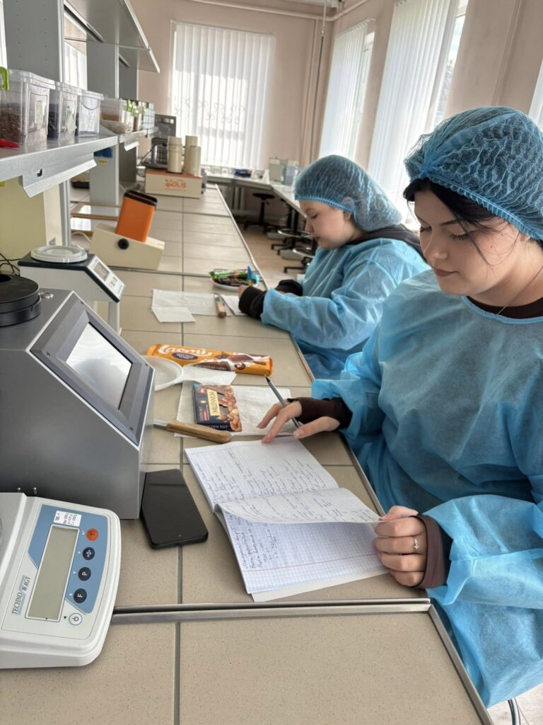 Технохімічний контроль — запорука якості та безпеки солодощів! 
