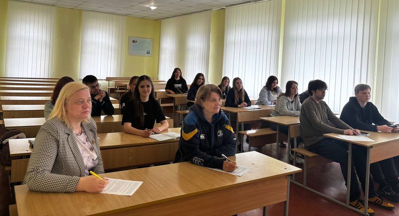 Комплексні теорії соціальної роботи: відкрите заняття для майбутніх фахівців