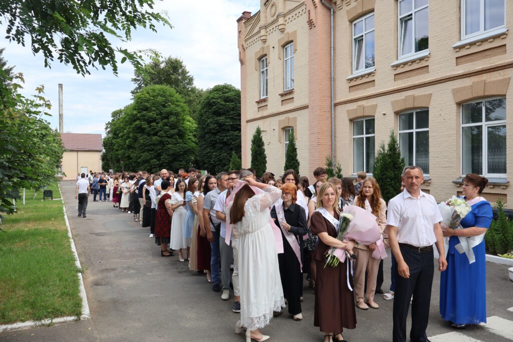 Нова генерація фахівців: у ВСП «Немішаївський фаховий коледж НУБіП України» відбувся випускний–2026